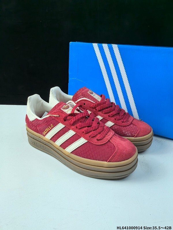 集合二  ✅Adidas Originals Gazelle Bold W 羚羊松糕系列“翻毛黑白生胶底” 三叶草厚底休闲防滑耐磨低帮板鞋 鞋头出色设计 塑就出众贴合感