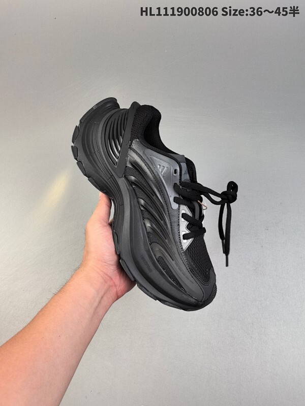 公司级✅Adidas XLG MTW系列 舒适防滑透气 低帮 阿迪达斯 休闲跑步鞋 鞋面是透气网面和皮革拼接 脚感轻盈 不闷汗