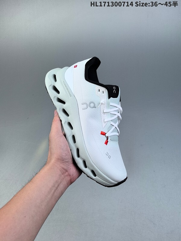 集合  公司级✅On昂跑Cloudtilt 轻量运动休闲鞋  脚感很舒服 鞋底柔软且包裹性好 上脚显腿长