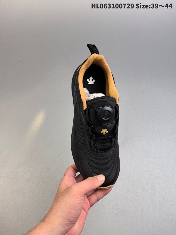 纯原✅迪桑特DESCENTE LAVITATE WIRE 3.0 舒适百搭防滑耐磨 低帮 休闲跑步鞋