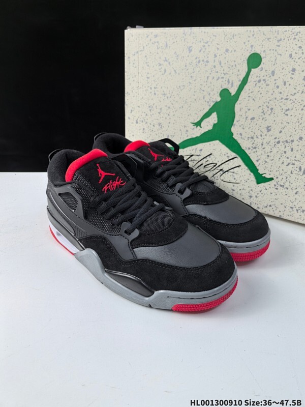 真标带半码 Air Jordan 4 RM "Bred Black Varsity Red" 重置黑红 AJ4 乔丹4代 aj4 乔4 重置黑红 乔丹篮球鞋系列 整鞋采用皮革与麂皮材料打造