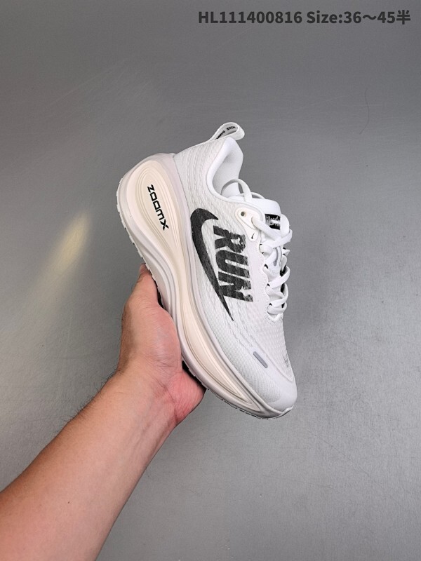 公司级✅Nike VOMERO PLUS 耐克 舒适减震防滑 低帮跑步鞋 全掌ReactX泡绵中底 前掌和后跟还配备了Air Zoom气垫单元