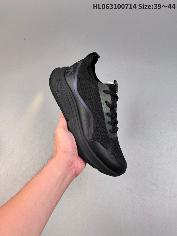 纯原✅迪桑特DESCENTE LAVITATE II KNIT 时尚防滑 低帮跑步鞋 针织网布无缝拼接鞋面轻薄通透减少摩擦