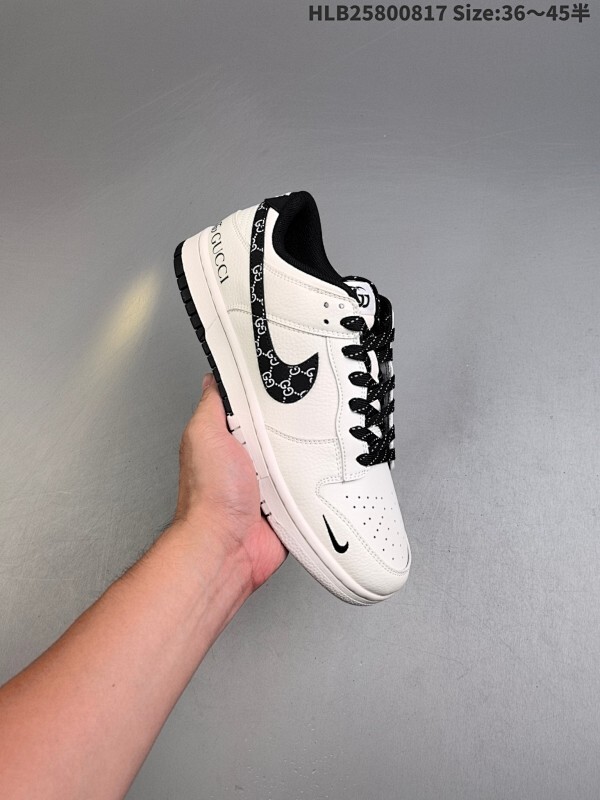 特价 NIKE DUNK SB LOW 全新配色  定制Dunk SB顾名思义，具有经典的Dunk血缘，又注入了更多的时尚元素