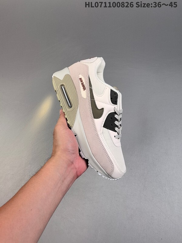 ✅耐克Nike Air Max 90 经典复古小气垫缓震跑鞋 鞋面由皮和革织物打造，犀利的条线打造出酷劲十的足视觉效果