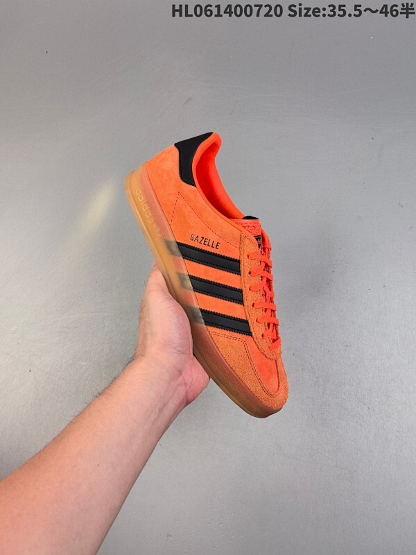 公司级✅Adidas Originals Gazelle INdoor 三叶草休闲防滑耐磨低帮板鞋 鞋头出色设计 塑就出众贴合感 稳固的后跟贴合足部曲线设计