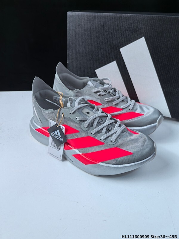 公司级✅Adidas Adizero Pro Evo 2 阿迪达斯 舒适百搭防滑耐磨 低帮 休闲跑步鞋 中底配置方面搭载全掌Lightstrike Pro