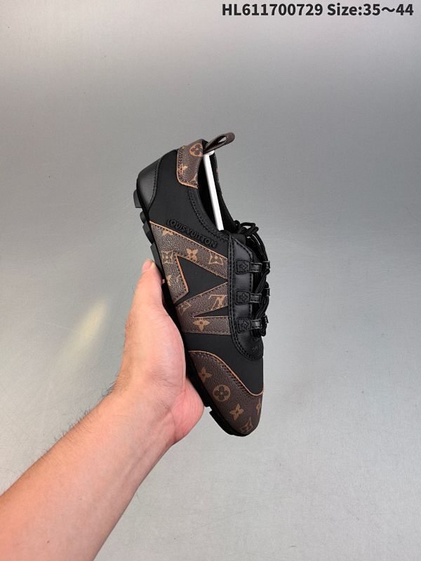 LOUIS VUITTON lv Sneakerina 2025早春发布新款德训鞋芭蕾舞鞋 采用 Sacchetto 制鞋工艺，