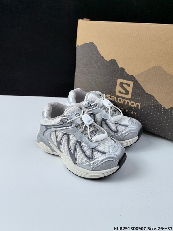 集合 童鞋 SALOMON萨洛蒙 XT-Whisper 低帮休闲跑步鞋男女同款 浅棕色477618