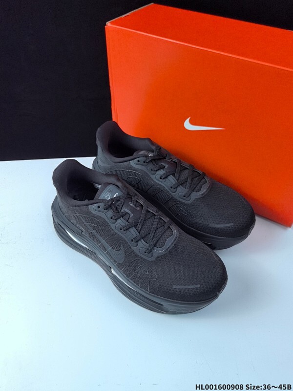 真标带半码 Nike Vomero Premium 耐克 佛莫罗 低帮 黑色 黑武士 时尚舒适防滑耐磨低邦休闲跑步鞋 整体采用工程网眼材质打造