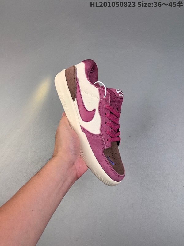 Nike SB Force 58 耐克 低帮休闲板鞋 是一款将前沿创新带入街头的单品 它具有硫化杯底 具有出色的耐用性和灵活性