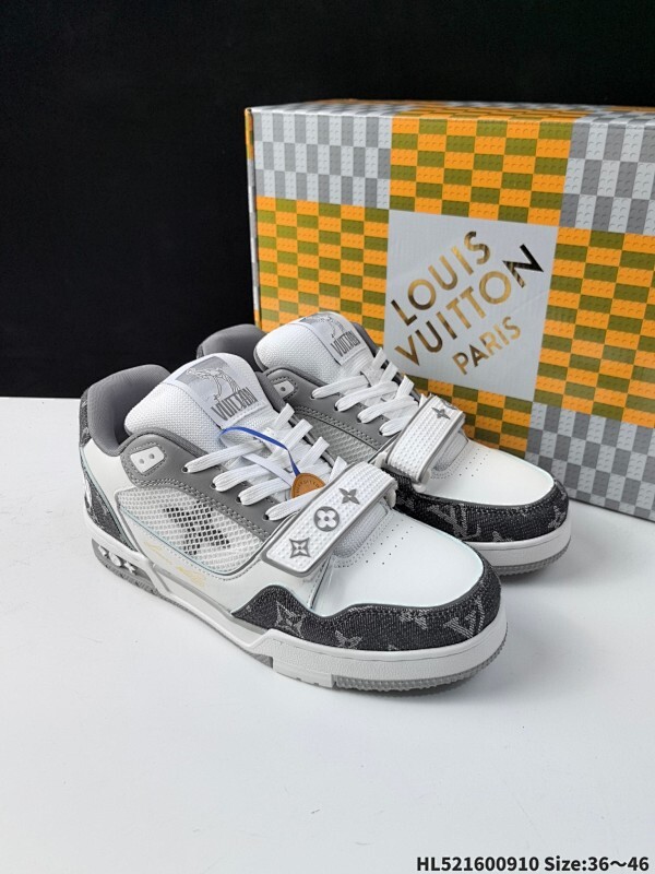 LV ARCH LIGHT SNEAKER路易威登板鞋 时尚运动鞋潮厚底增高女鞋。舒适防滑底和百搭性霸屏整个时尚娱乐圈
