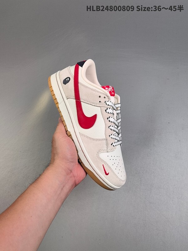 福利特价80 NIKE DUNK SB LOW 全新配色  定制Dunk SB顾名思义，具有经典的Dunk血缘，又注入了更多的时尚元素
