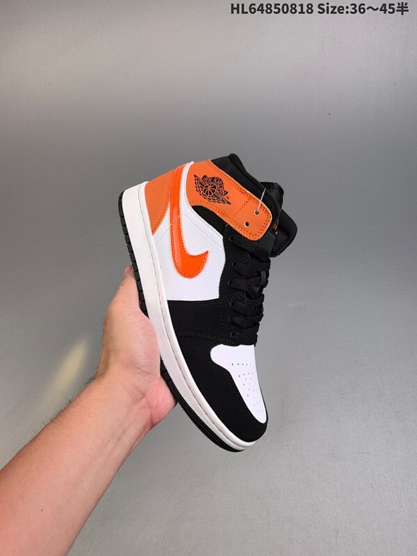 集合   乔丹/Air Jordan 1 Mid SE“Light Iron Ore” 白灰粉 AJ1 乔1 中帮复古文化百搭休闲运动篮球板鞋。