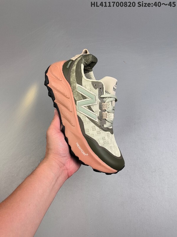 公司级✅新百伦New Balance W880系列复古老爹风休闲运动慢跑鞋 880系列是New Balance的次顶级缓震跑鞋