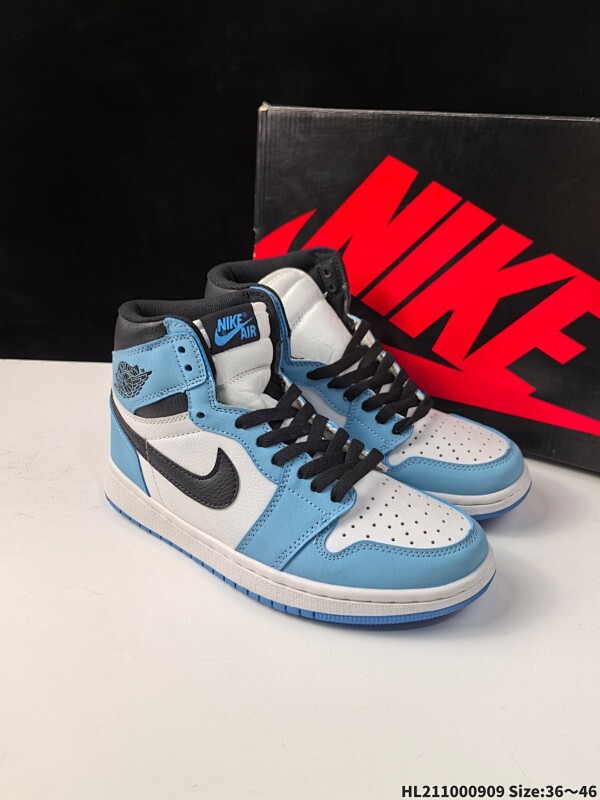 集合  耐克Nike Air Jordan 1 Retro High OG”Black/White“AJ1代迈克尔·乔丹高帮经典复古百搭休闲文化运动篮球鞋