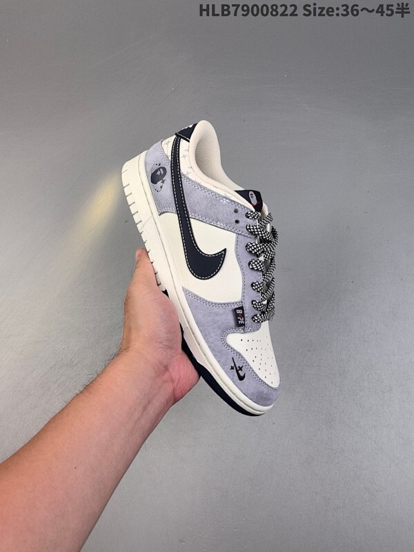 特价福利！NIKE DUNK SB LOW 全新配色  定制Dunk SB顾名思义，具有经典的Dunk血缘，又注入了更多的时尚元素