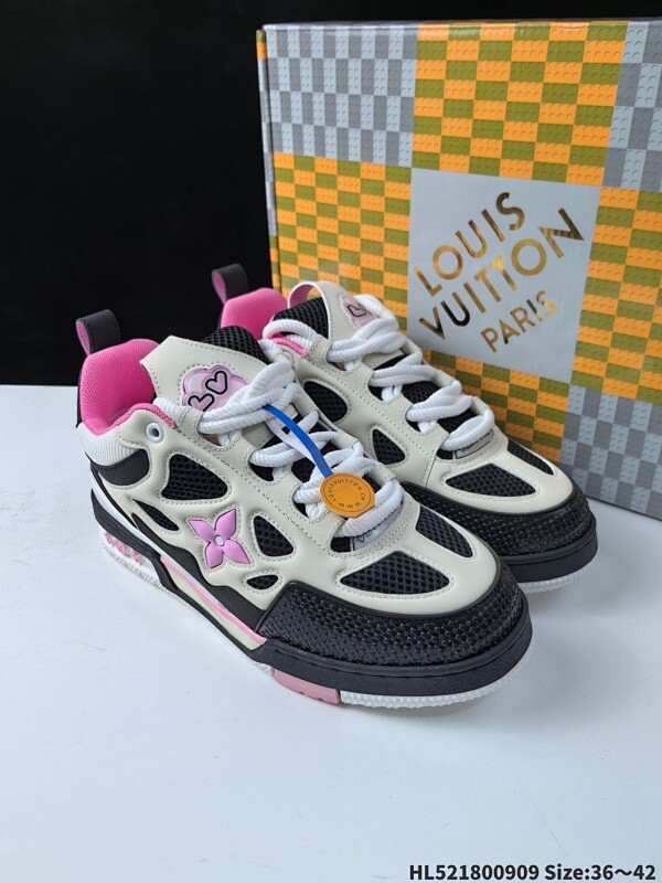 集合  LV ARCH LIGHT SNEAKER路易威登板鞋 时尚运动鞋潮厚底增高女鞋。舒适防滑底和百搭性霸屏整个时尚娱乐圈