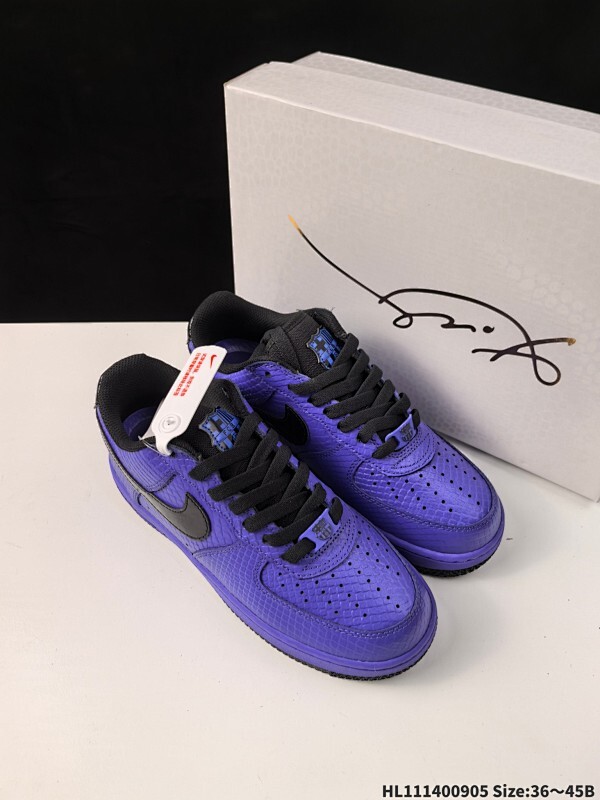 公司级✅耐克Nike AIR FORCE 1‘07 空军一号低帮百搭休闲运动板鞋。柔软、弹性十足的缓震性能和出色的中底设计
