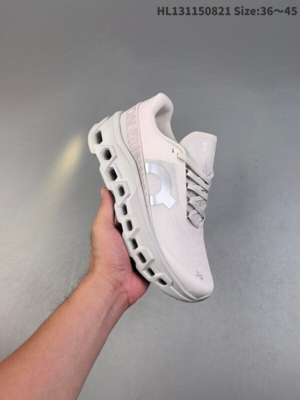 集合115 On昂跑 Cloudmonster 2 怪兽鞋 厚底增高老爹运动鞋 不可思议的性能怪兽运动慢跑鞋，