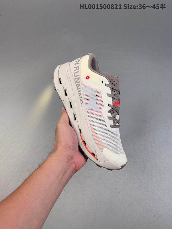 真标带半码 On Cloudultra 3 昂跑 低帮 米棕红 百搭舒适透气低邦跑步鞋 高透气的双层网眼鞋面加入轻量TPU