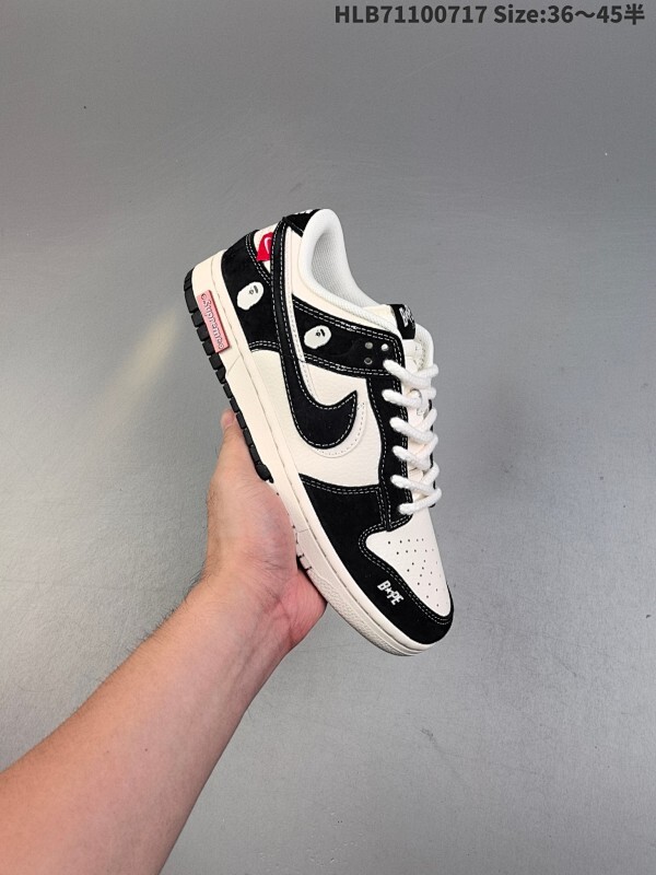 耐克Nike SB Dunk Low 扣篮系列 复古低帮休闲运动滑板板鞋。采用脚感柔软舒适ZoomAir气垫