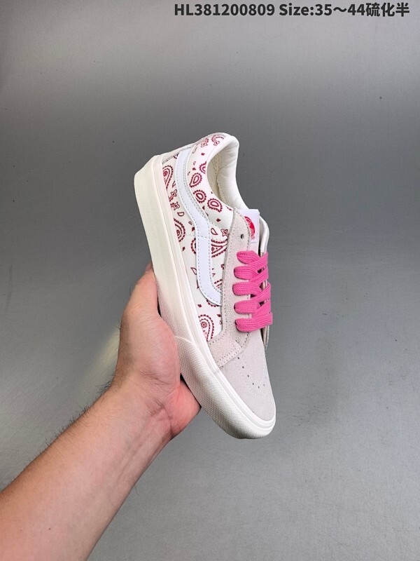 万斯VANS 范斯 SK8-LOW  腰果花 悠游 舒适百搭 低帮 帆布鞋 男女同款 白色休闲板鞋帆布鞋 VN0A4UUK2V4