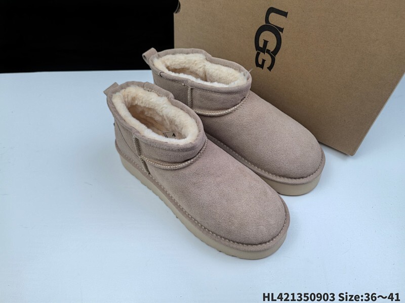 UGG雪地靴 中帮筒靴  时尚舒适女鞋厚底增高长筒靴 俏皮可爱的百变造型， 美国轻奢品牌UGG