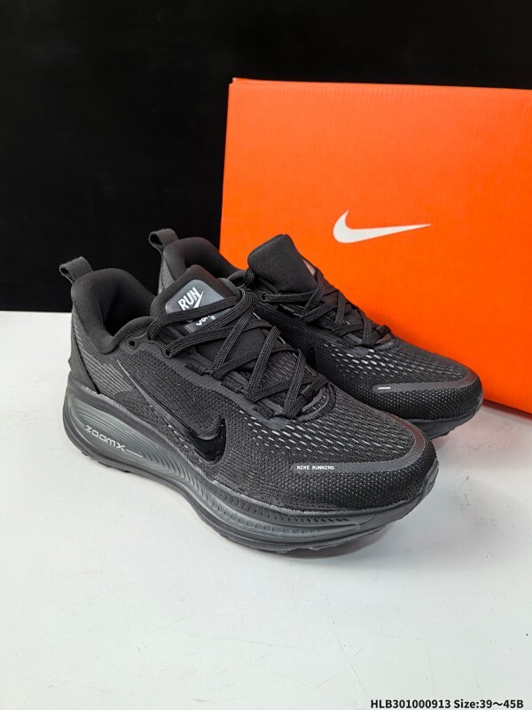 集合二 公司级✅NK Air Zoom Vomero 18 轻便舒适公路跑步鞋 HM6803-001 质感柔软 弹力充沛 助力一路畅跑 乐享不停