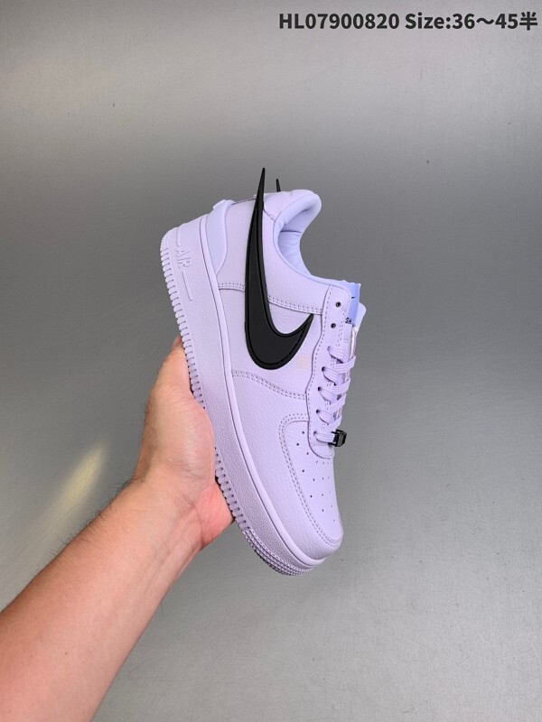集合  耐克 空军一号 AF1 低帮休闲板鞋 Ambush x Nk Air Force 1'07 Low SP 空军一号联名标志性的Swoosh延伸至鞋跟之外