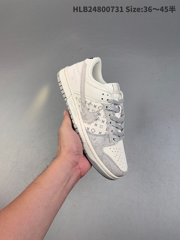 特价福利  NIKE DUNK SB LOW 全新配色  定制Dunk SB顾名思义，具有经典的Dunk血缘，又注入了更多的时尚元素