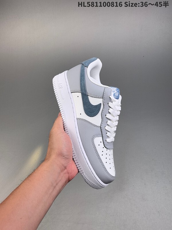 集合 真标✅耐克Nike AIR FORCE 1’07空军一号低帮百搭休闲运动板鞋。柔软、弹性十足的缓震性能和出色的中底设计