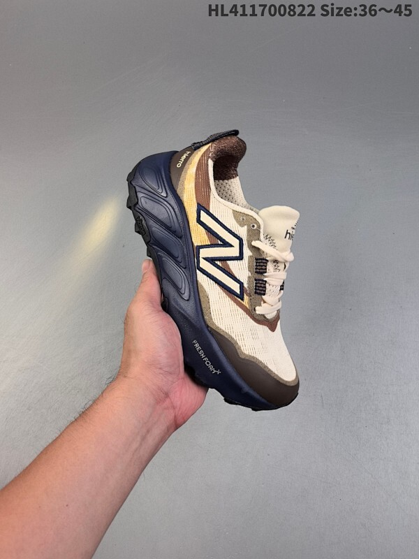公司级✅新百伦New Balance W880系列复古老爹风休闲运动慢跑鞋 880系列是New Balance的次顶级缓震跑鞋
