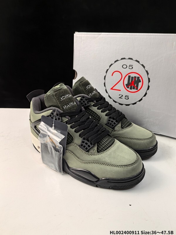0头层带半码 Undefeated x Air Jordan 4 Retro 复刻绿黑 AJ4 乔丹4代 aj4 乔4 军绿 乔丹篮球鞋系列 这款鞋体现了受MA-1