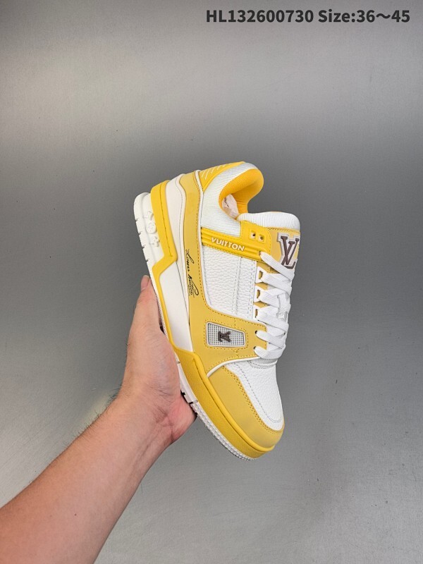 集合  公司级✅Louis Vuitton Trainer Sneaker Low 全新 LV 路易威登 休闲运动文化百搭板鞋 ！