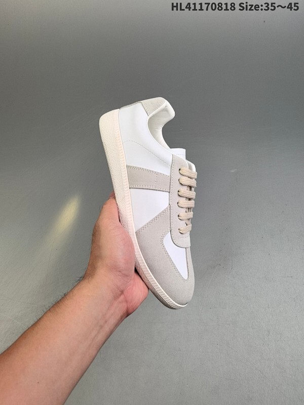 新配色 广货新版本 白色礼盒装 #送礼推荐 Maison Margiela梅森马吉拉 Calfskin Replica 复古 德训 时尚板鞋 男女款