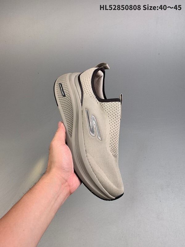 集合 Skechers 斯凯奇 男女高透气回弹舒适缓震一脚蹬设计运动跑步鞋！