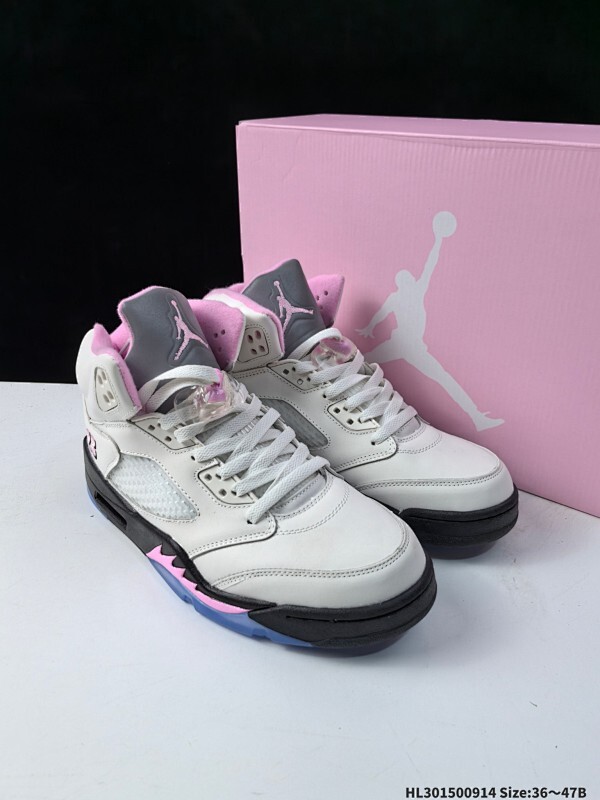 Air Jordan 5 Retro 高帮 白红蓝 AJ5 乔丹5代 aj5 乔5 高邦 白红蓝 乔丹篮球鞋系列 鞋面整体采用了皮革面料打造