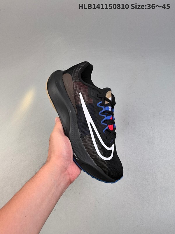 Nike Zoom Fly 5 超级跑鞋 耐克超弹轻盈跑步鞋 搭载 Flyknit 材料 打造出众弹性 易于穿脱
