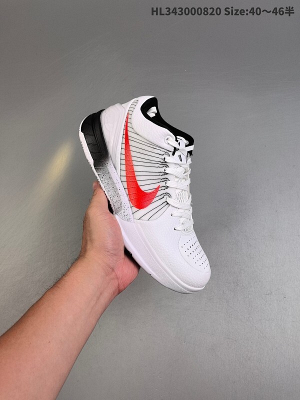 耐克Nike Zoom Kobe 4 ZK4 科比4代及时行乐专业实战篮球鞋。鞋面采用轻质的合成皮革与网层Flywire动态飞线支撑系统组合而成
