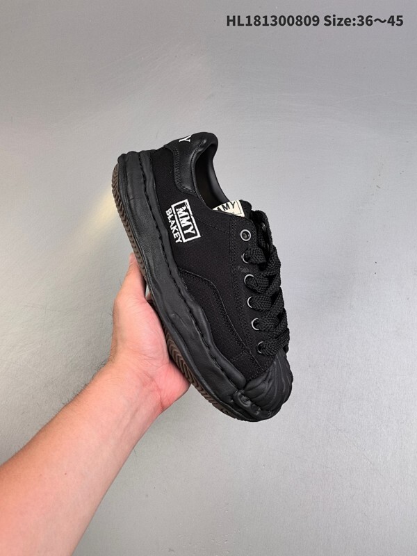 余文乐挚爱单品 MMY Blakey 脏脏鞋 AMIRI骨头鞋同款 复古溶解风运动鞋 概念时装设计师･三原康裕品牌