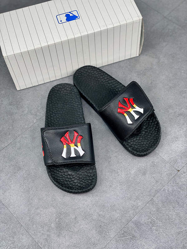x0 mlb ny mlb潮牌拖鞋 20s新款韩国代购夏季ny情侣款 尺码:40-45