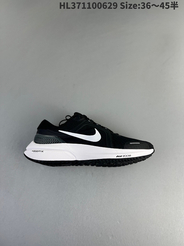 110 NK Air Zoom VOMERO 登月V16代 兼顾迅疾外观和稳固脚感 后跟覆面和中足动态支撑巧妙融合 缔造稳定顺畅的迈步体验货号 DA7245-001