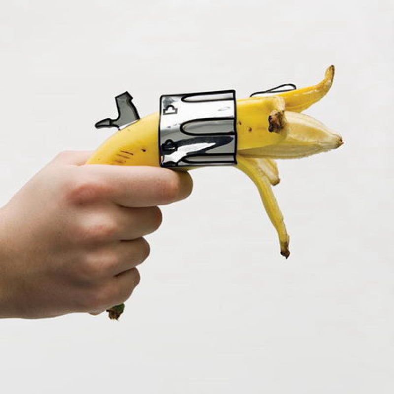 同样是来自as well as design 的作品,香蕉枪套装.