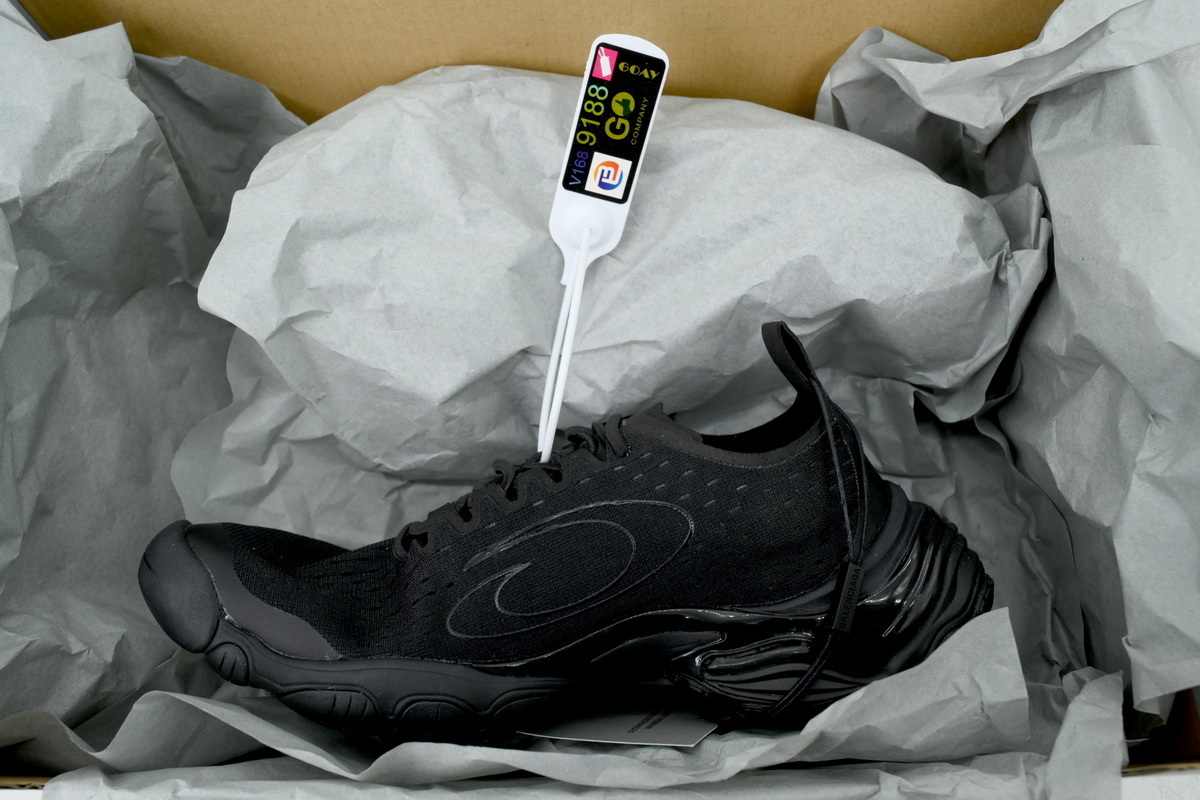 黑色 巴黎世家五趾结构低帮生活休闲鞋 829106 W2FC1 5845 Black 01.jpg.JPG