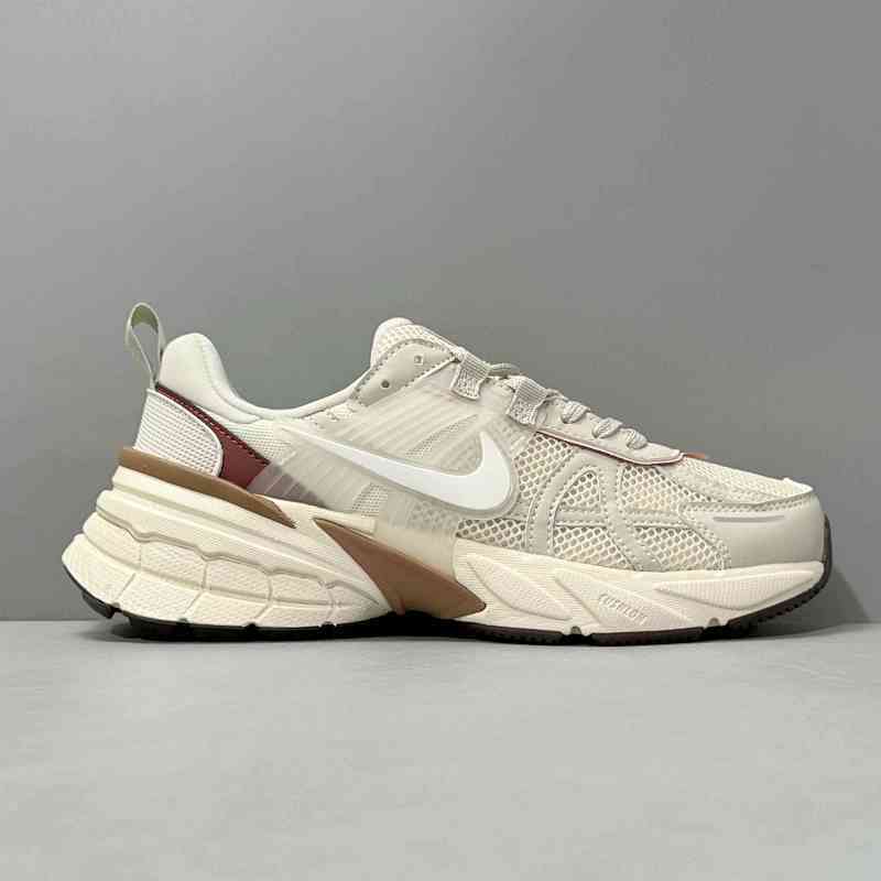 DJ版本 米粉棕FN0738-107 耐克Nike V2K Run 轻便耐磨时尚亮色舒适织物皮革减震防滑耐磨低帮休闲跑步鞋 男女款