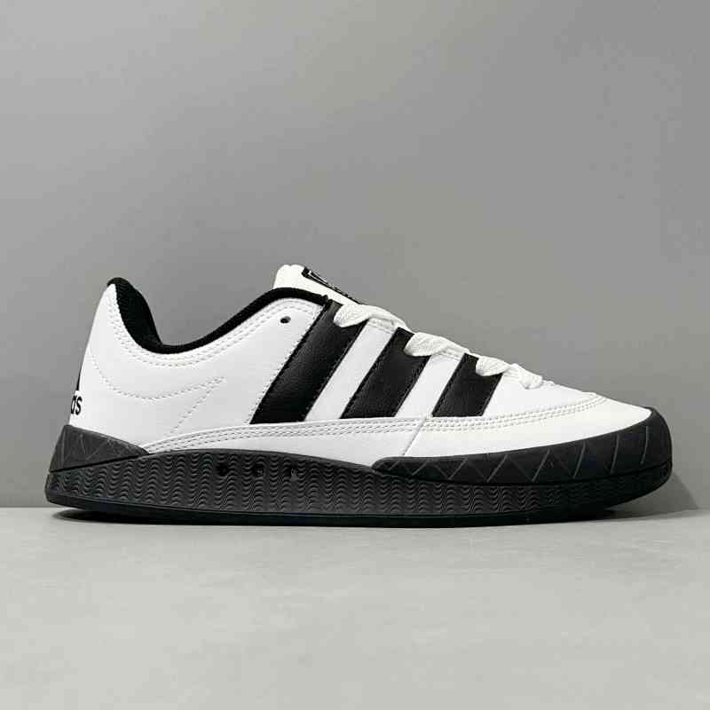 HX版本 白黑ID7717  阿迪达斯三叶草Atmos x Adidas Originals Adimatic复古鲨鱼面包鞋 板鞋