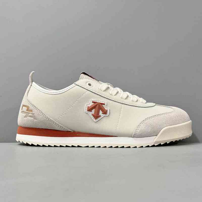 BK版本  白红色D4332LSN23-WT 迪桑特DESCENTE Sport Style系列 CHRON LTR系带 防滑耐磨 低帮 生活休闲鞋 女款 白色