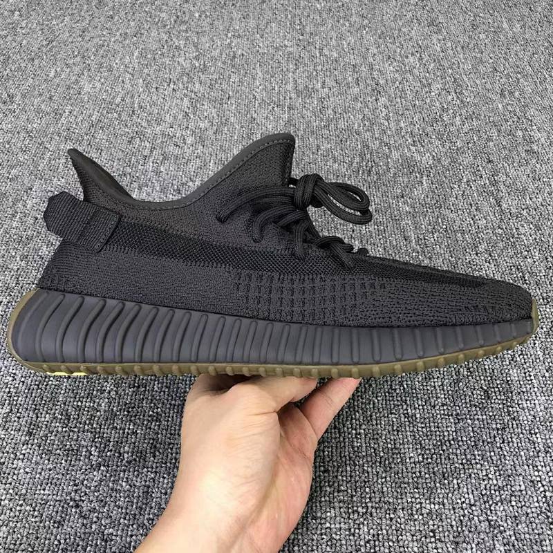 VK纯原版本椰子350V2 放店  精品巴斯夫 阿迪达斯  Adidas Yeezy Boost 350V2 "Cinder"_FY2903 黑生胶天使 黑天使2.0 黑武士  尺码36-48半码