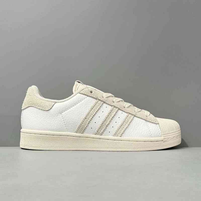 PP版本 米白GY3429 阿迪达斯三叶草adidas originals Superstar 82 经典贝壳头 防滑耐磨轻便 低帮 板鞋 男女同款 米